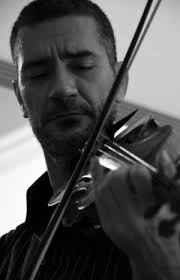 Para o grande Walter Smetak com carinho