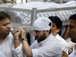 Mansur Ali Khan Pataudi Laid To Rest Youtube Khan Ancestral Rest In Peace