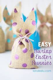 Easter Craft Idea Easy Burlap Bunnies From Landeelu Com Easter Bunny Crafts Easter Projects Easter Diy