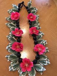 Unique Money Lei For A Special Grad Money Lei Celebration Quotes Graduation Leis