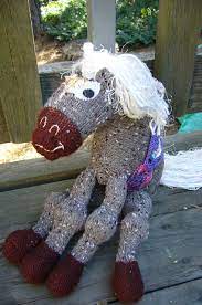 Is there a free knitting pattern for theodore the horse? Ravelry Basic Horse Pattern By Claire Garland