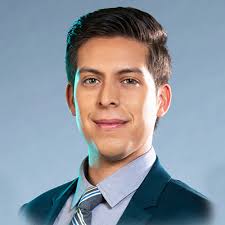 Salvadoreña vende pupusas para sobrevivir a la pandemia de coronavirus