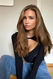 Phoebe Ogden (phoebesparks0806)