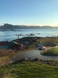 Kvamsøya er en berglendt, skogbar øy i sande kommune i møre og romsdal. Kaisa On Twitter Kvamsoya Kvamsoy Kvamsoya Norway Nature Norwegiannature Beautiful Photography Naturephotography