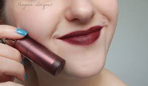 Ein hochglänzender, roter lippenstift lässt die lippen verführerisch schimmern mattes finish lässt das rot noch intensiver leuchten als alternative zu einem roten lippenstift bietet sich auch ein lipgloss in der farbe rot an. Lippenstift Dienstag Penguin Lacquer