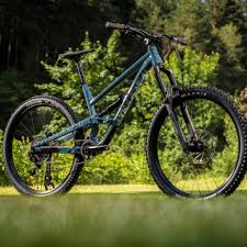 Commencal's 2021 clash freeride bike gets a adjustable suspension update & slacker geometry to create a more versatile alloy enduro to dh shredder. Commencal Clash Essential Shop Clothing Shoes Online