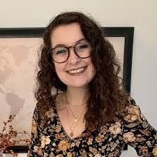 Erin Bugbee's Instagram, Twitter & Facebook