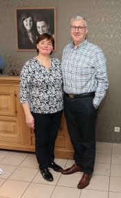 Other articles where bart de wever is discussed: Sandy Evrard Doet Bart De Weverke Mesen Hln Be