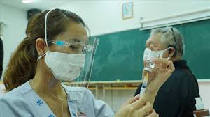 Để đảm bảo hiệu quả tốt nhất sau tiêm vaccine nga cảnh báo không nên uống rượu và thuốc ức chế miễn dịch sau tiêm. Tphcm Dá»± Kiáº¿n Tiem Chá»§ng Vaccine Covid 19 Ä'á»£t 5 Trong 2 3 Tuáº§n Tin Tá»©c Má»i Nháº¥t 24h Ä'á»c Bao Lao Ä'á»ng Online Laodong Vn