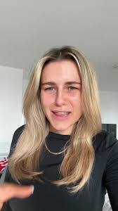 Shannon Wadley's Instagram, Twitter & Facebook