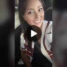 Diana Kahl's Instagram, Twitter & Facebook