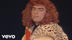 L'humoriste et comédien elie kakou, 39 ans, est décédé hier à son domicile parisien, des suites d'un cancer du poumon. Elie Kakou L Attachee De Presse Live A L Olympia 1994 Youtube