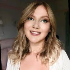 Phoebe Rodgers's Instagram, Twitter & Facebook