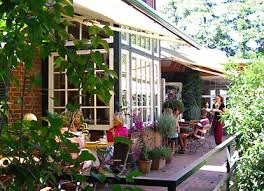 There is a boathouse and mini golf directly next to the hotel. Haus Am Walde Bremen Arrivalguides Com