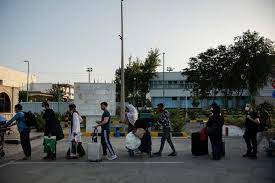 El destino de muchos afganos que trabajaron con gobiernos. Z Xw50fdurqoxm