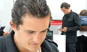 Dead men tell no tales' held at the dolby theatre in hollywood, usa on may 18, 2017. Pirates Of The Caribbean S Orlando Bloom Misses His Flight At Heathrow Airport Daily Mail Online
