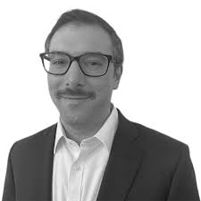 Eric Grau's Instagram, Twitter & Facebook