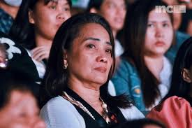 Felix Manalo (film) Directed by: Joel Lamangan Written by: Bienvenido  Santiago Starring: Dennis Trillo Bela Padilla Music by: Von de Guzman  Production company: Viva Films Release dates: 7 October 2015 Running time: