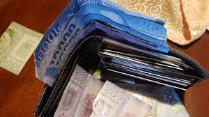 En este contexto, el tercer retiro del 10% de los fondos de las cuentas individuales de las afp cada día adquiere mayor relevancia, como una forma de ir en ayu. Tercer Retiro 10 Afp Cuando Se Podria Discutir Y Que Proyecto Es Mejor As Chile