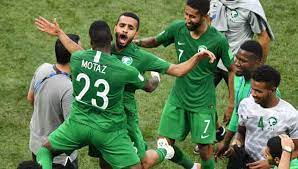 المنتخب العربي السعودي لكرة القدم هو ممثل السعودية الرسمي في رياضة كرة القدم، تأسس المنتخب السعودي لكرة القدم عام 1956م، ويمثل المنتخب السعودي الوطني لكرة القدم رسميًا السعودية في كرة القدم الدولية للرجال منذ مباراته الأولى ضد المنتخب اللبناني في 18. Ø¢Ø³ÙŠØ§ Ø§Ù„Ø³Ø¹ÙˆØ¯ÙŠØ© ØªØ¶Ø±Ø¨ Ø³Ù†ØºØ§ÙÙˆØ±Ø© Ø¨Ø«Ù„Ø§Ø«ÙŠØ© ÙˆØ§Ù„ØµÙŠÙ† ØªÙƒØªØ³Ø­ Ø§Ù„Ù…Ø§Ù„Ø¯ÙŠÙ 195 Ø³Ø¨ÙˆØ±ØªØ³