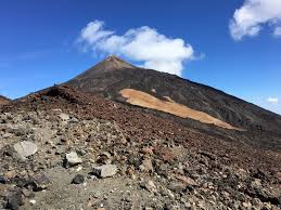 On clear days the volcanic valley spreads out majestically below, and you can see the islands of la gomera, la palma and. Pico Viejo Tenerife Ascent Over Narices Del Teide Siebeninseln