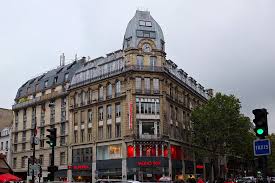 Monoprix Wiki La Bonne Enseigne Au Bon Endroit Comme Monop