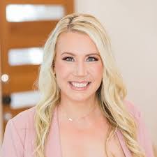 Kimberly Jacobson's Instagram, Twitter & Facebook