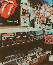 See more ideas about vintage aesthetic, retro aesthetic, photo wall collage. What S Hot On Pinterest Red Lamps That Will Bright Up Your Home Wallpapers Vintage Retro Retro Aesthetic