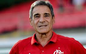 Prestes a completar 36 anos, o. Ex Tecnico Do Flamengo Critica Dome E Aponta Sorte Do Espanhol Flamengo Coluna Do Fla