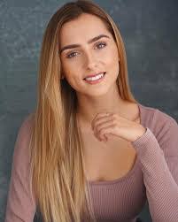 Eleanor Ham's Instagram, Twitter & Facebook