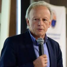 Luis Larrañaga (@LuisLarraaga12)