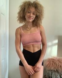 Sydney Cole Alexander - Free pics, galleries & more at Babepedia