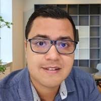 50+ perfiles de «Dan Garzon»