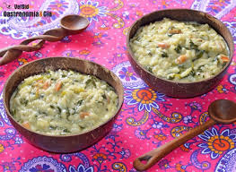 Las espinacas son de los alimentos anticancerígenos más destacados, propiedad atribuida a la importante cantidad de betacarotenos que posee, ya que frena la acción de los radicales libres sobre las células. Cinco Recetas De Arroz Con Espinacas Y Algo Mas Para Un Delicioso Y Sabroso Plato Este Lunes Sin Carne Gastronomia Cia