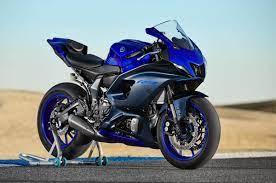 Autonomous cargo flights without the pilot. Yamaha Takes The Wraps Off The New Yzf R7 Autocar India
