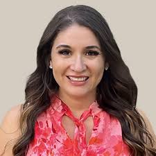 Celia Servin's Instagram, Twitter & Facebook