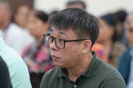 Vận chuyển 'chui' 9.500 tỉ đồng, 'ông chủ' Vàng Phú Cường bị tuyên hơn 14  năm tù