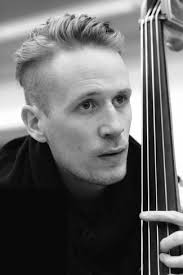 330 recto : 62-88 277 15.02.12 11:22 Page1