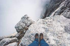 108 945 Cliff Edge Looking Down Stock Photos Pictures Royalty Free Images Istock