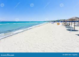 Alimini Grande, Puglia - Visitare La Spiaggia Enorme Di Alimini Gran  Fotografia Stock - Immagine di spiaggia, sabbia: 130971184