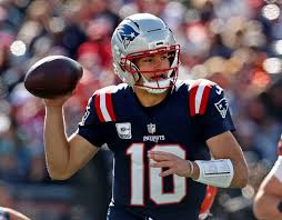 Patriots QB Drake Maye leads NFL players in early Pro Bowl voting