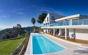 villa chamade in cannes homeadore contemporary villa dream pools villa