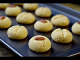 Eggless Nan Khatai Easy Naan Khatai Recipe Indian Bakery Biscuits Youtube Almond Flour Chocolate Chip Cookies Dessert Recipes Cookie Recipes