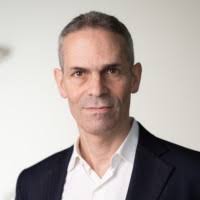 1100+ profils pour “David De”