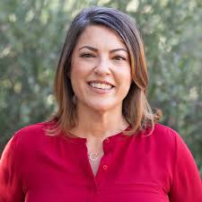 Laurie Galbraith's Instagram, Twitter & Facebook