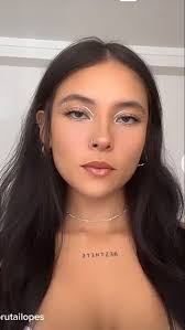 Lucia Wolfe (luciaredwolf)