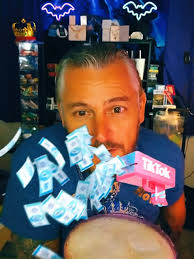 Wolf Den Bling Live Videos