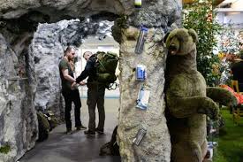 Très en vogue aujourd'hui, que ce soit simplement pour parer à tout incident, de grande comme de plus modeste. Sunday Morning Premiere Edition Du Salon Du Survivalisme On Y Etait