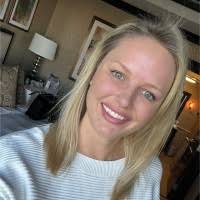 Erin Hedin's Instagram, Twitter & Facebook