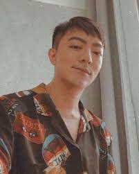 Royce Lee's Instagram, Twitter & Facebook